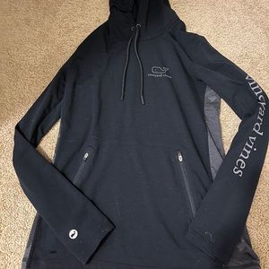 Vineyard Vines Fitted Performance Hoodie